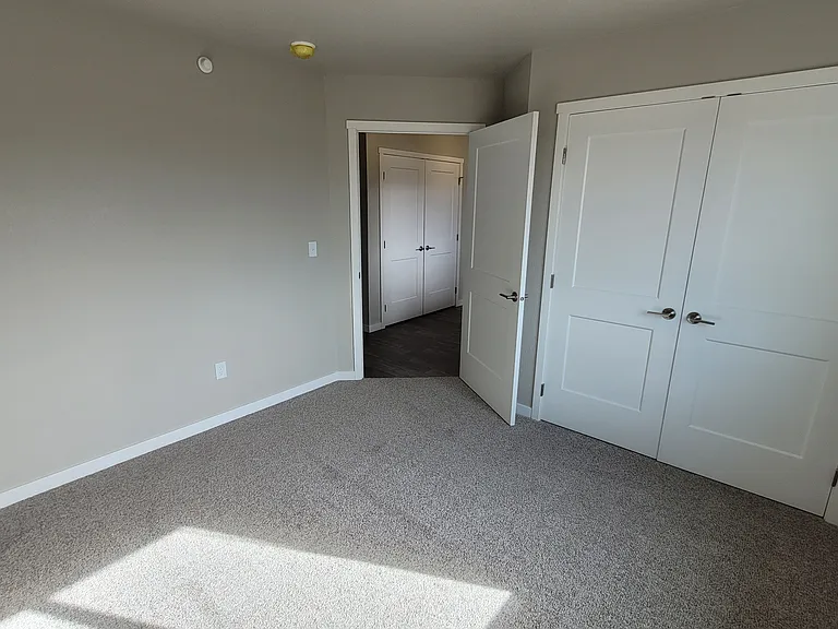 315 228th St #14 — Photo 7