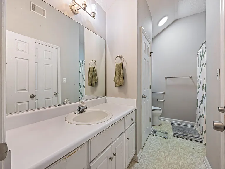 2056 Sylvan Lake Dr — Photo 22
