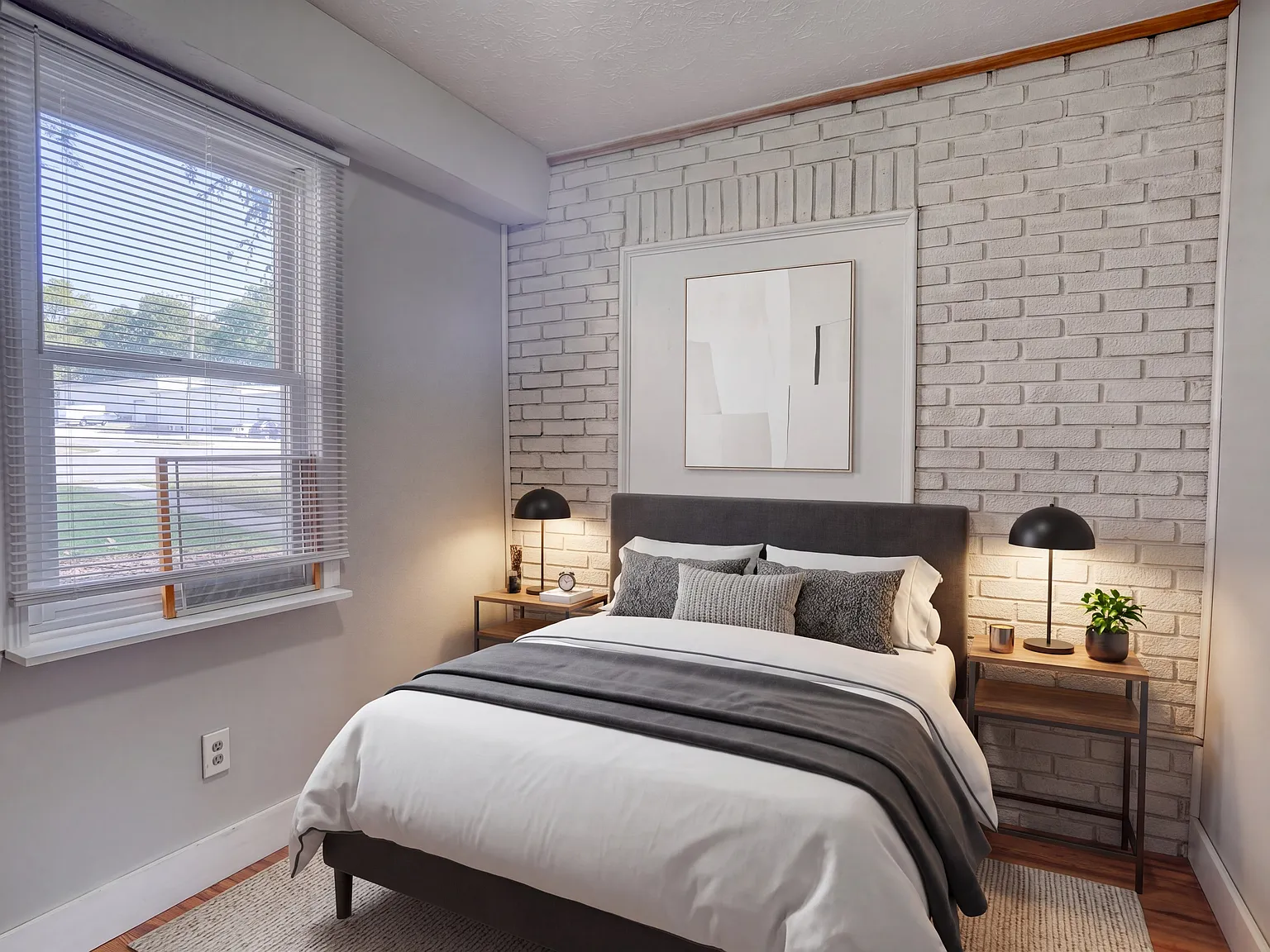 1114 Ferry Street Apartments — Photo 4
