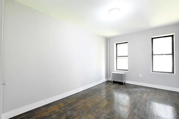 Rented by Clove Realty LLC | media 22