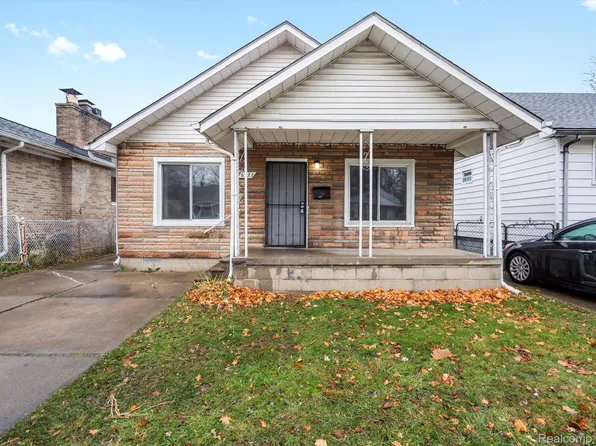 6533 Vaughan St, Detroit, MI 48228