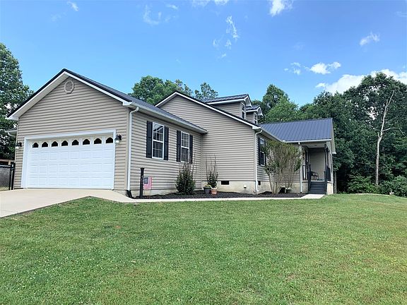 3rd image of 462 Grace Hill Dr