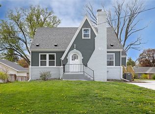 715 S 7th Ave W, Newton, IA 50208