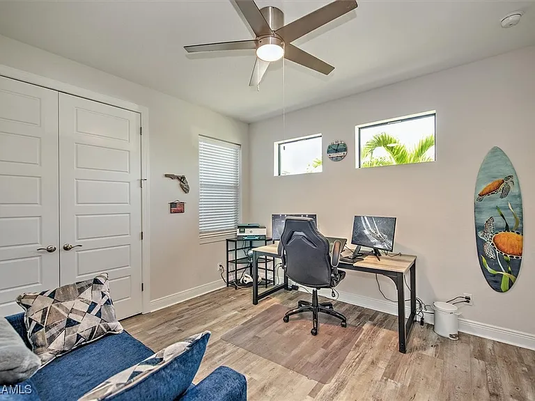 3527 SW 4th Ln — Photo 14