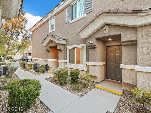 2nd image of 2362 Yellowstone Creek Dr Unit 102