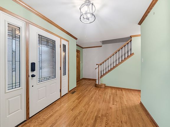 2nd image of 1536 Meadowland Dr
