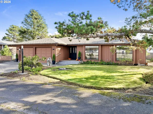 1331 S Columbia St, Seaside, OR 97138