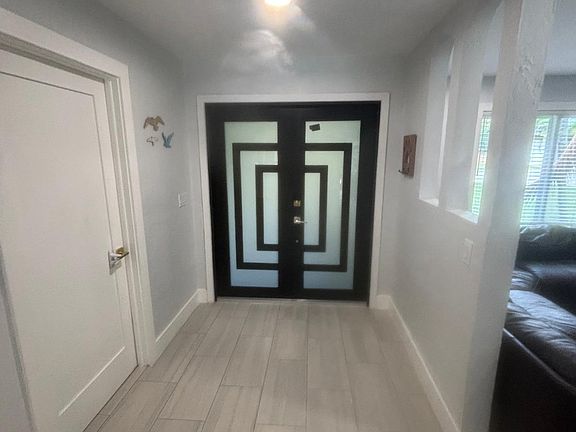 2nd image of 27157 Edenbridge Ct