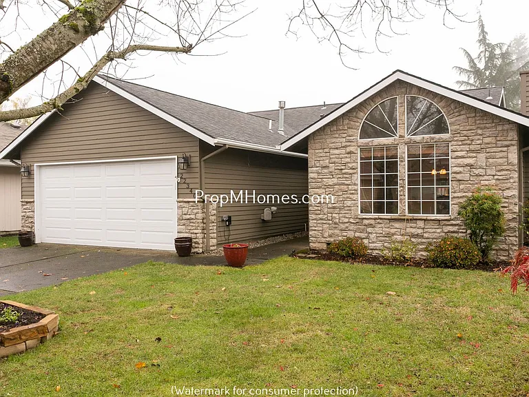22340 SW Nottingham Ct — Photo 25
