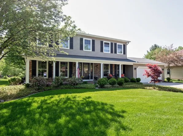 741 Buttonwood Cir, Naperville, IL 60540
