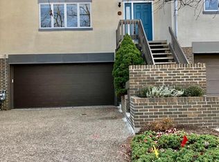 10 Exeter Ct, Princeton, NJ 08540