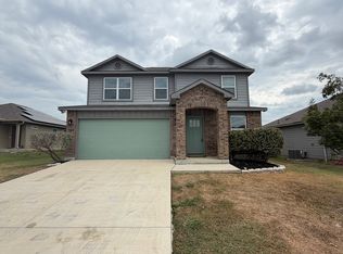 14422 Rockhouse Rd, Elmendorf, TX 78112