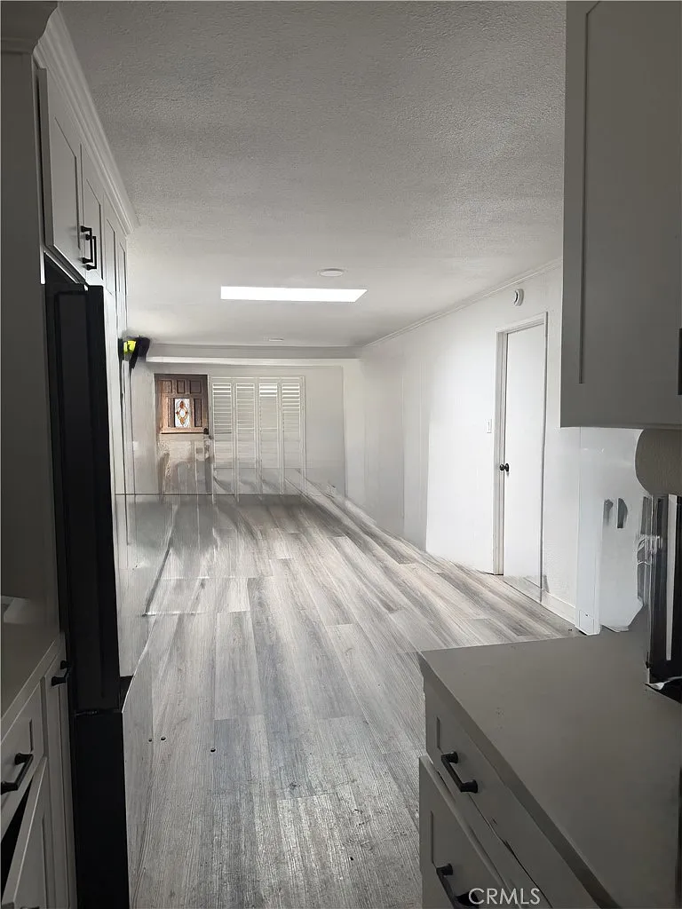 1 bed, 848 sqft, $3,500 — Photo 4