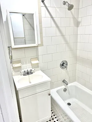 Rented by Paley Management | media 13