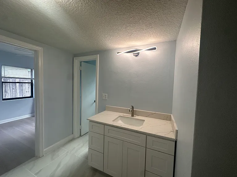 2950 Kline Rd — Photo 13