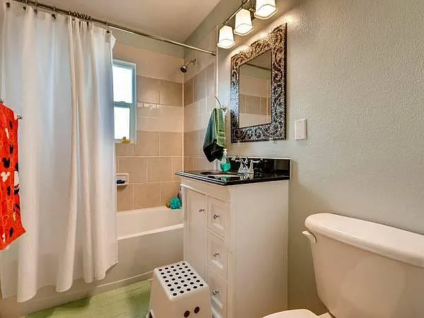 4990 Perry St — Photo 22