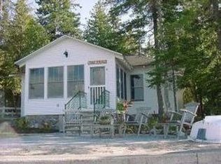 706 Lakeside Dr, Mackinaw City, MI 49701