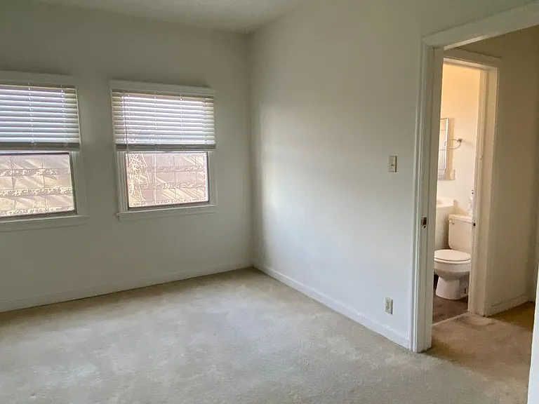 461 W Colorado St — Photo 21