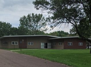 41445 Us Highway 71, Windom, MN 56101