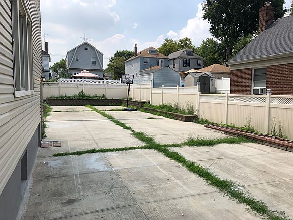 3rd image of 913 Hollywood Ave
