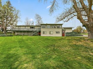 1188 N Valley View Rd, Ashland, OR 97520