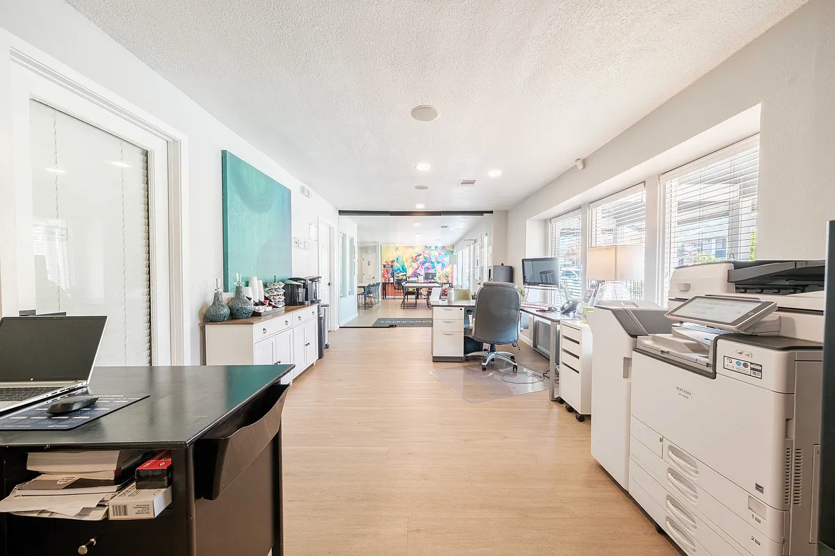Leasing Hub - Agave Falls