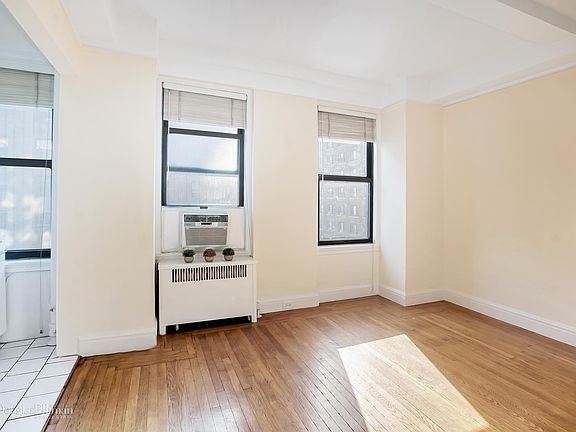 3rd image of 243 W End Ave APT 902