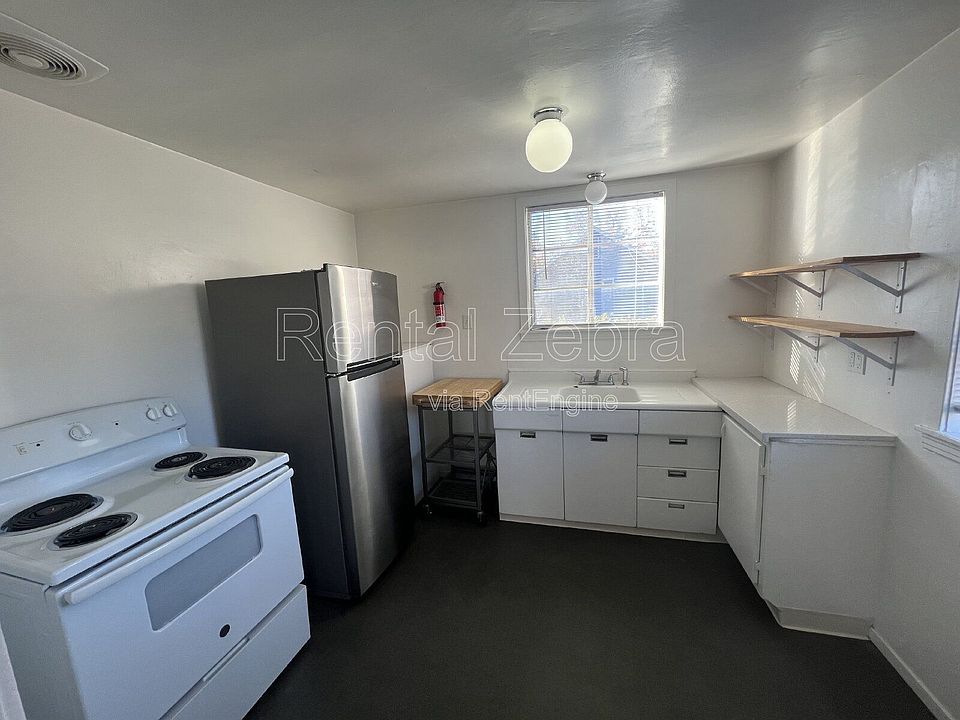 1st image of 2128 K St