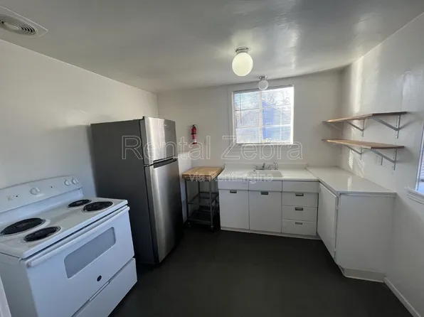 2128 K St, Merced, CA 95340