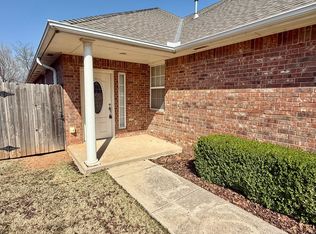 11313 NW 121st Pl, Yukon, OK 73099