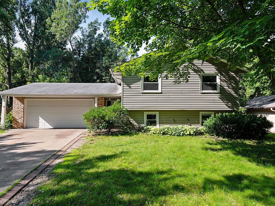 1st image of 13459 Everest Ave