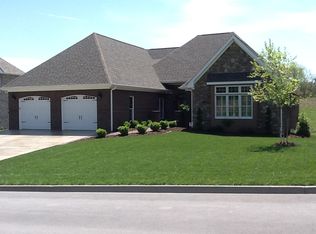 5036 Rose Gardens Cir, Kingsport, TN 37660