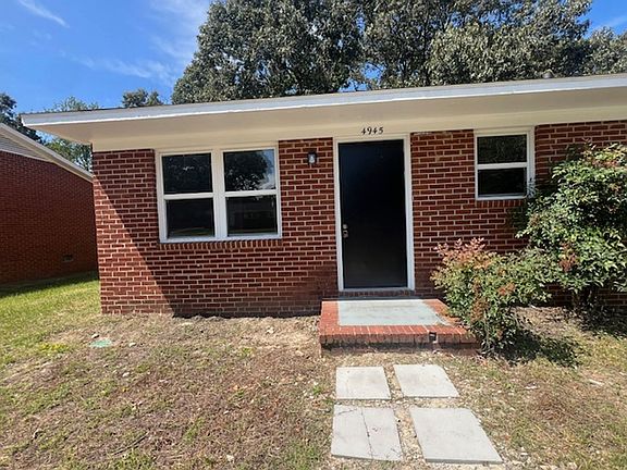 2nd image of 4945 Fieldcrest Dr