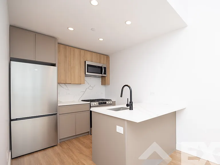 2230 Cropsey Ave #2903 — Photo 3