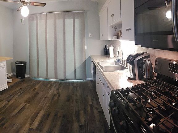 5th image of 28933 Tudor Dr