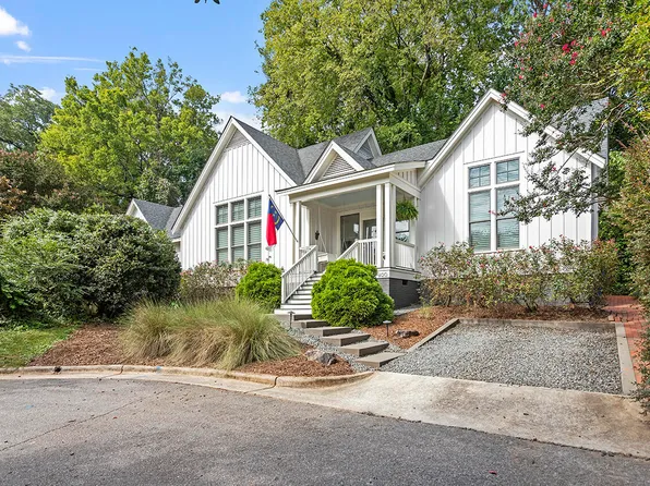 600 Leonidas Ct, Raleigh, NC 27604