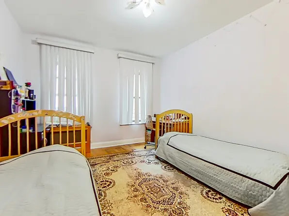 83-44 Lefferts Boulevard image 18 of 25