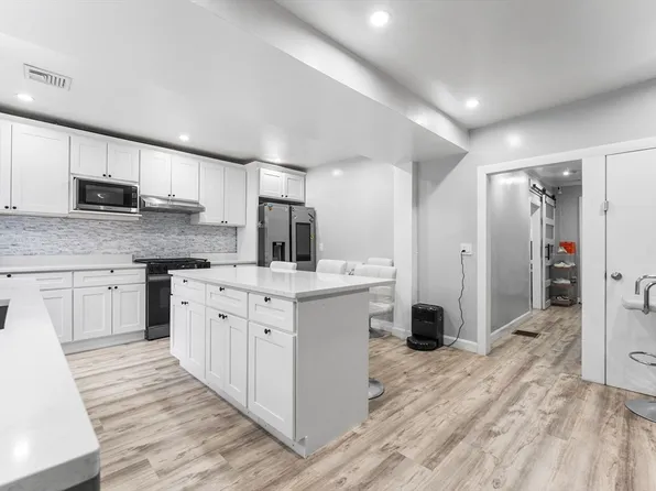 74 Leonard St, Dorchester, MA 02122