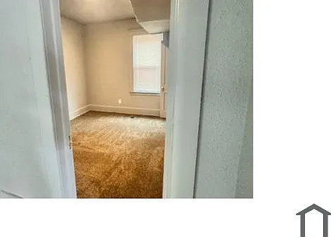 6 bed, 2708 sqft, $1,600 — Photo 3