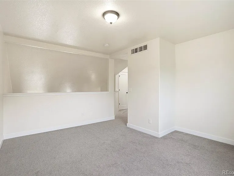 3501 S Ivanhoe St — Photo 23
