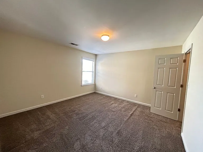 1372 Island Town Dr — Photo 8