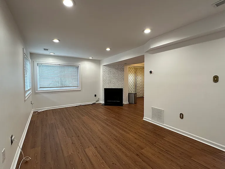 7650 Woodbine Dr — Photo 7