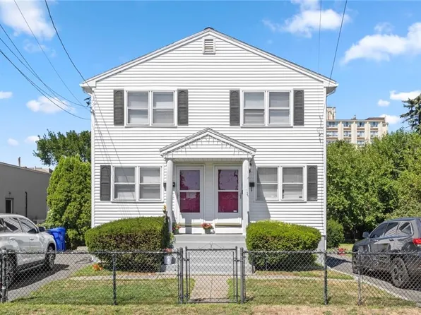 12-14 Parsons St, East Providence, RI 02914