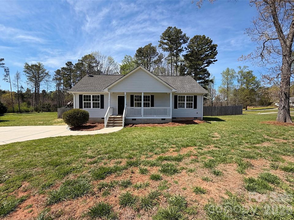 1st image of 307 Rhea Rd