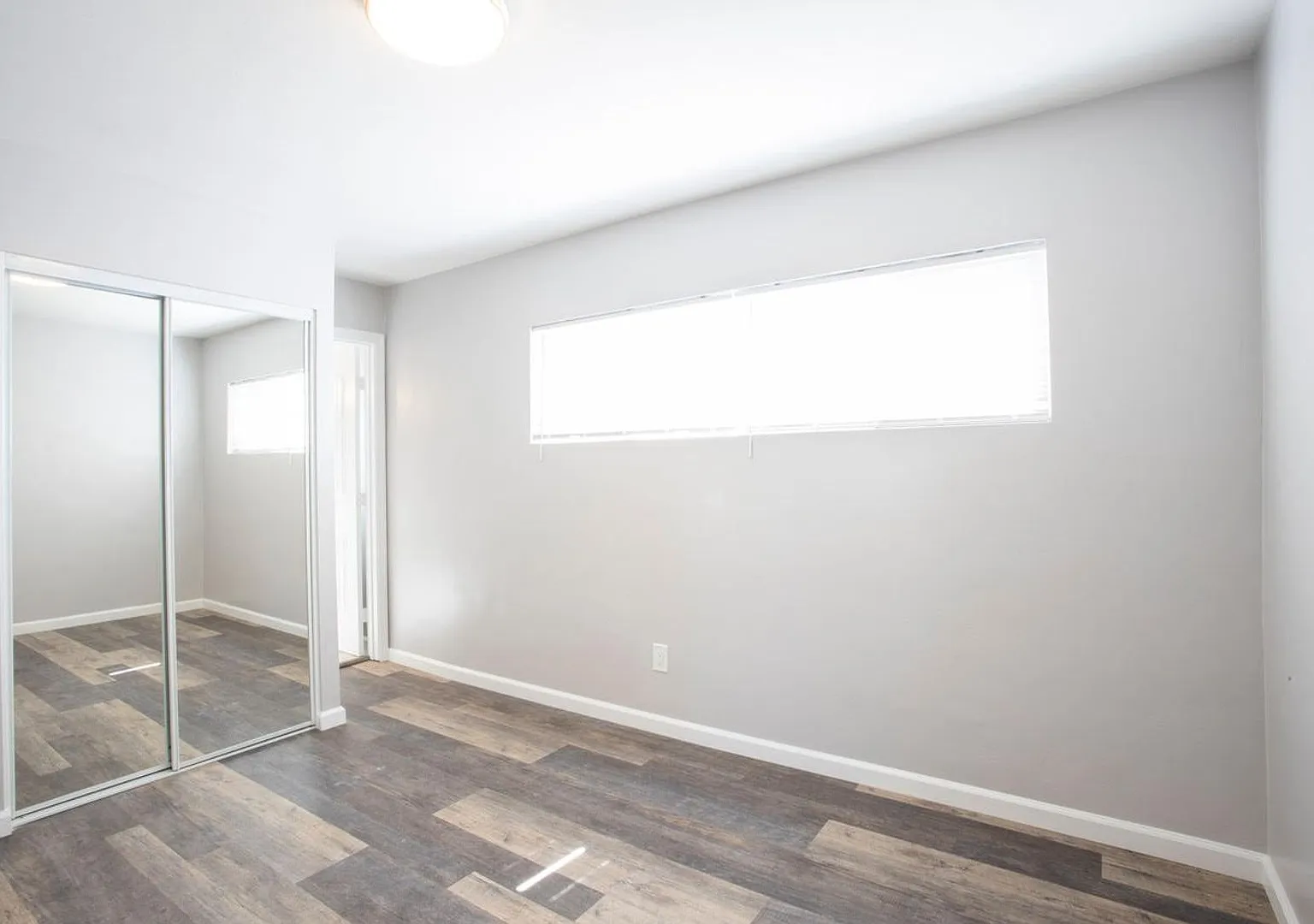 Cherokee Ave | 3853 — Photo 4