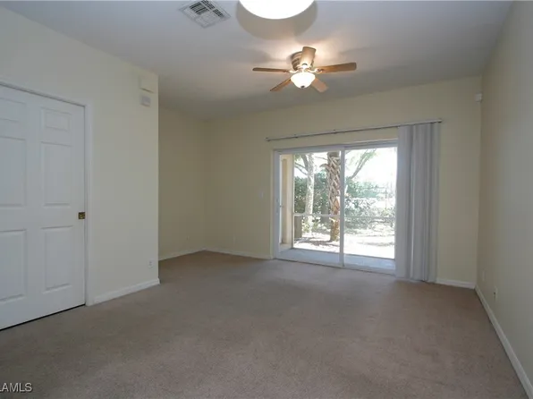 8257 Pacific Beach Dr, Fort Myers, FL 33966