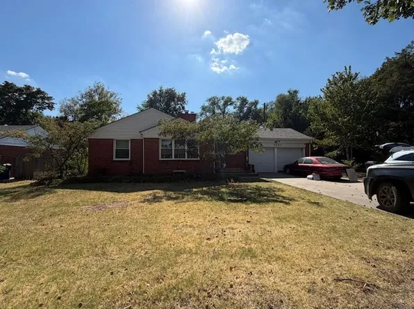 5605 E Rockwood Rd, Wichita, KS 67208