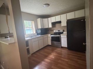 110 E Hunter Cir APT B, Oak Ridge, TN 37830