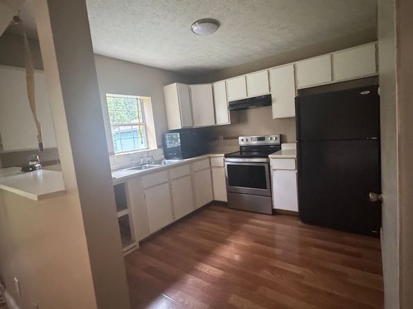 110 E Hunter Cir APT B