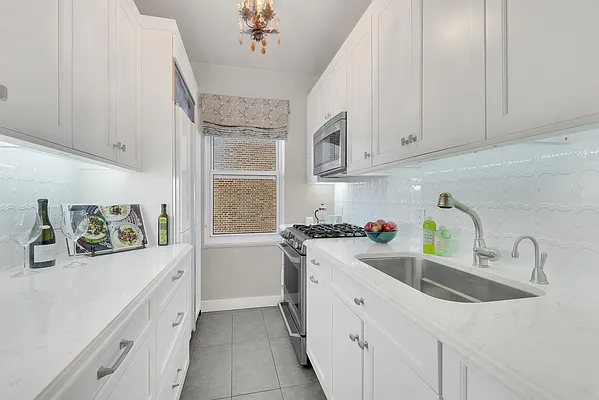 Sold by Corcoran | media 6